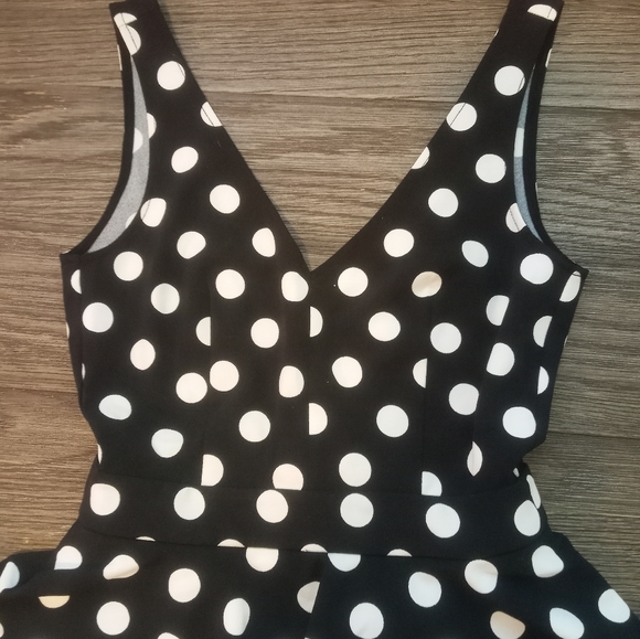 NWT H&M Dress Women's size 4 polka dot - Picture 3 of 8